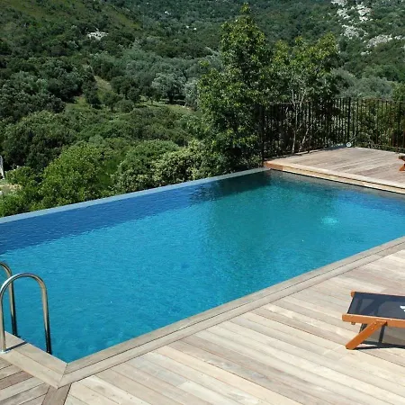 Holiday Domaine Brellinga